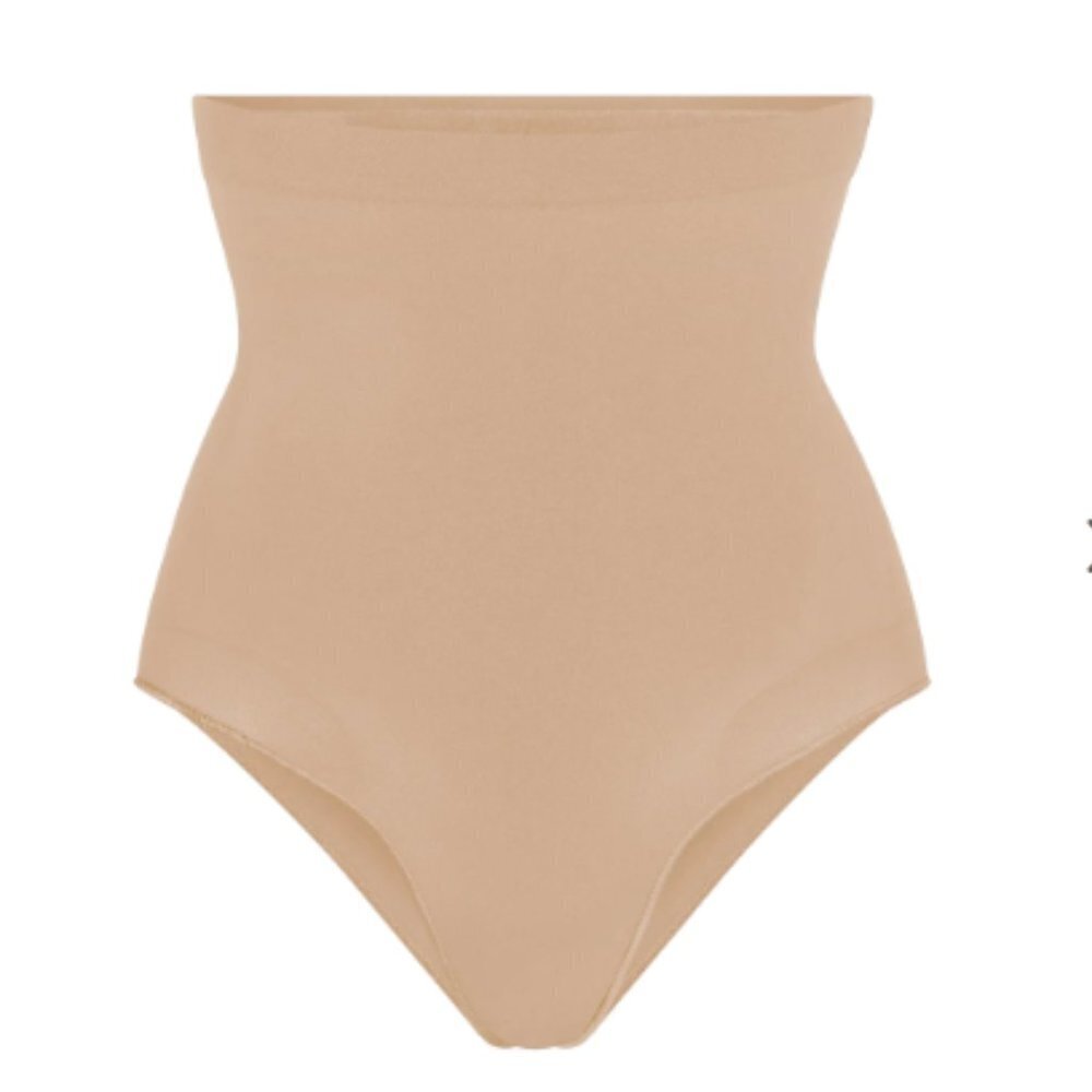 NWOT SKIMS Seamless Sculpt High-Waited Brief